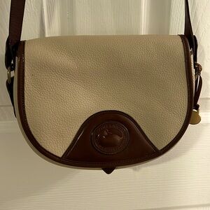 Rare Dooney & Bourke - like new handbag / purse